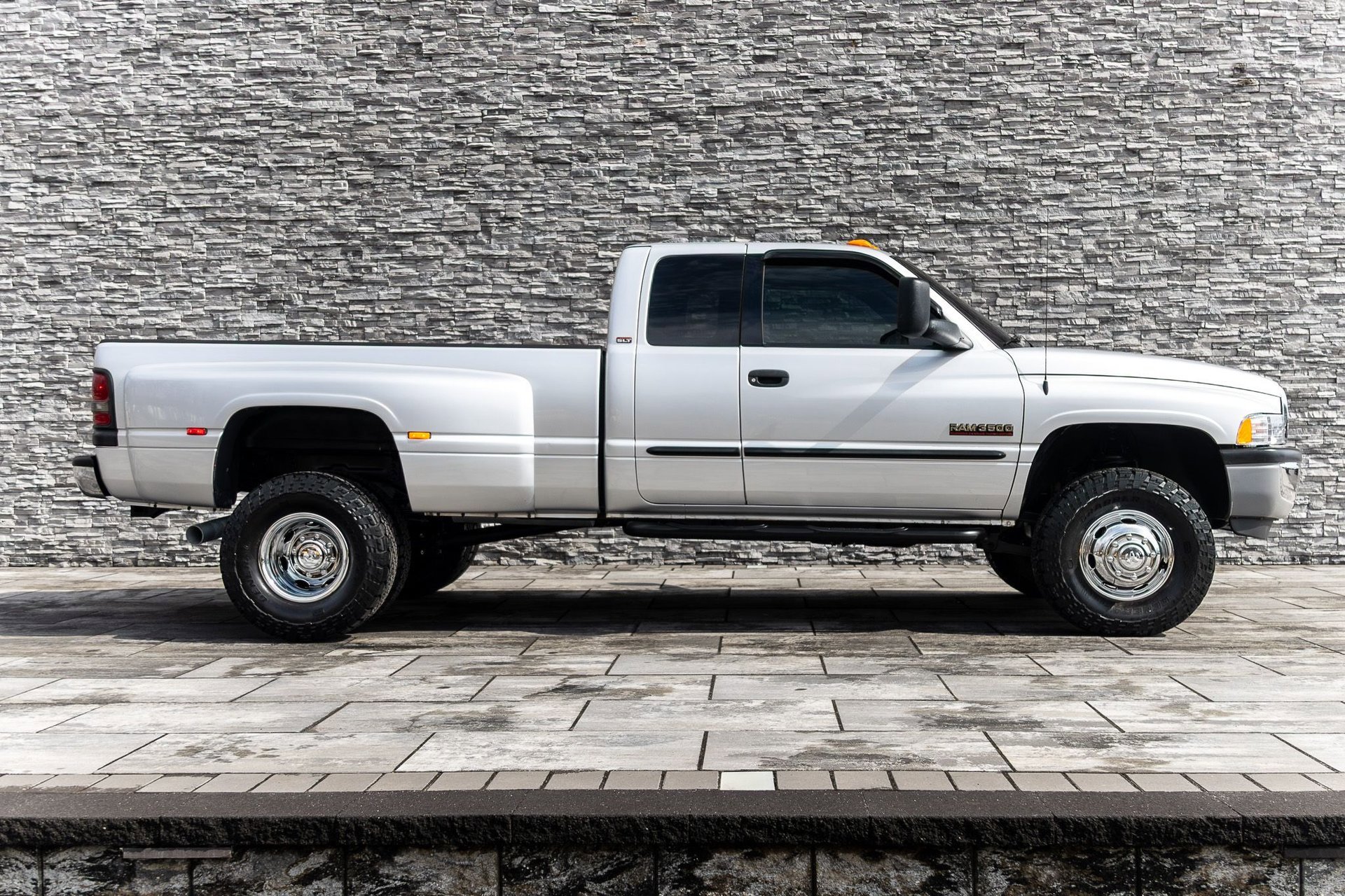 Used 2001 Dodge Ram 3500 Truck 4x4 Quad Cab image 19