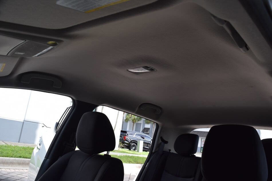 Used 2022 Nissan Leaf SV image 75