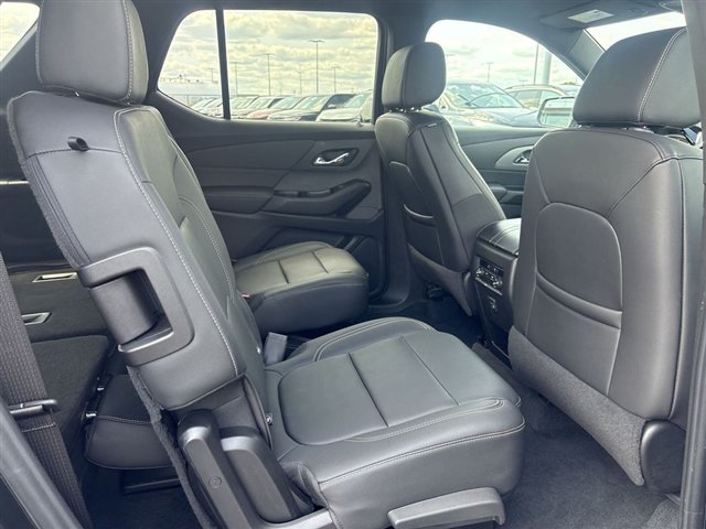 Certified 2023 Chevrolet Traverse LT w/ LPO, Floor Liner Package FWD image 25