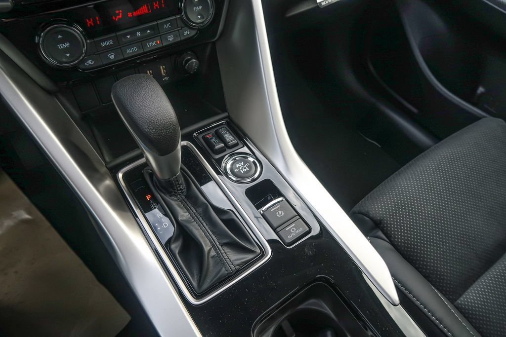 New 2026 Mitsubishi Eclipse Cross SE AWD/4WD image 32