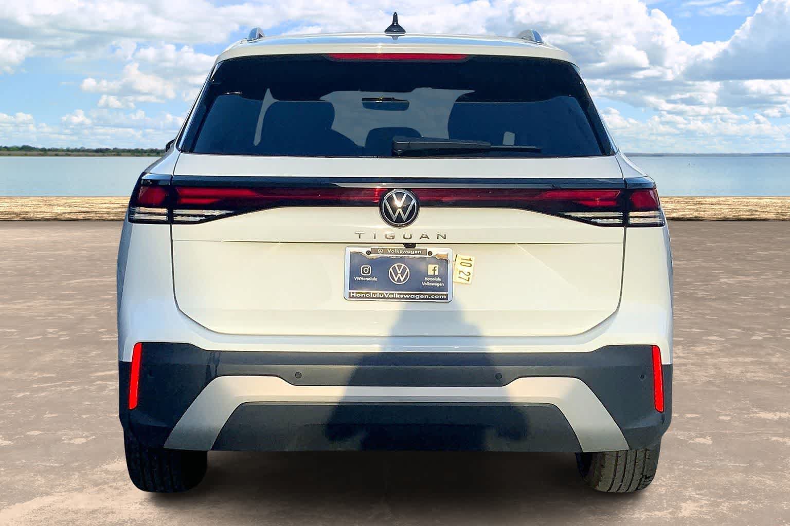 Used 2025 Volkswagen Tiguan S FWD image 5