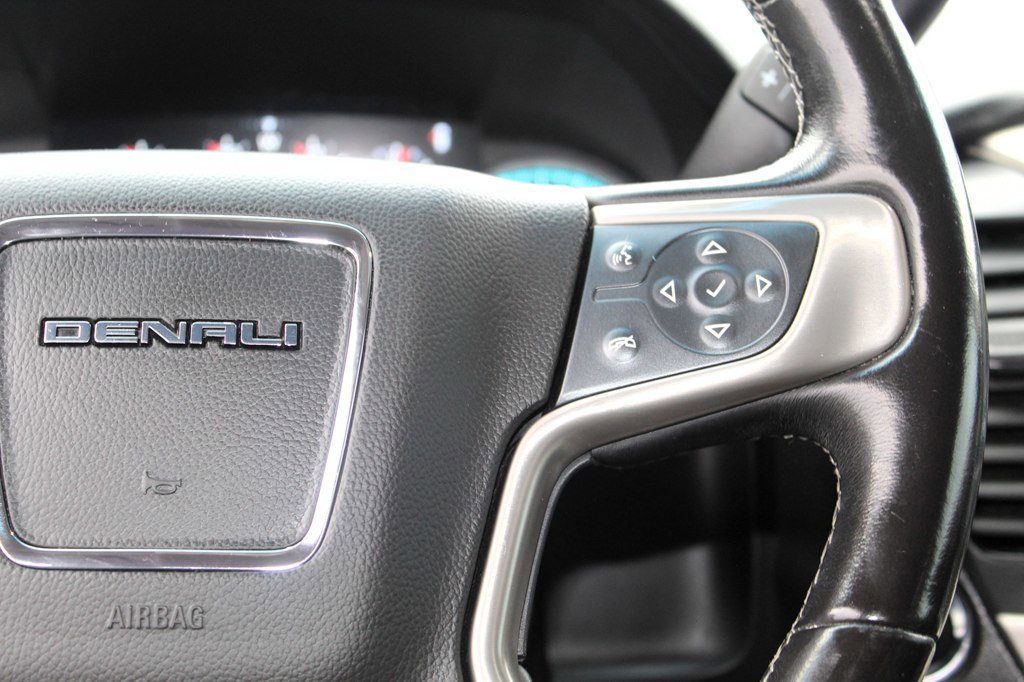 Used 2020 GMC Yukon XL Denali image 16