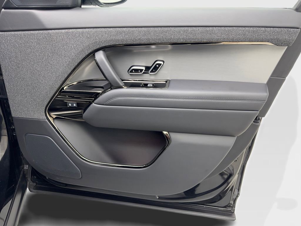 Used 2024 Land Rover Range Rover Sport Dynamic SE image 46