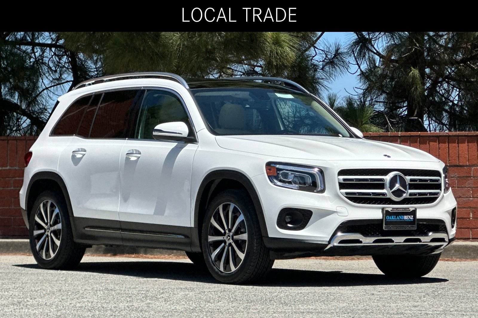 Certified 2023 Mercedes-Benz GLB 250 4MATIC image 2