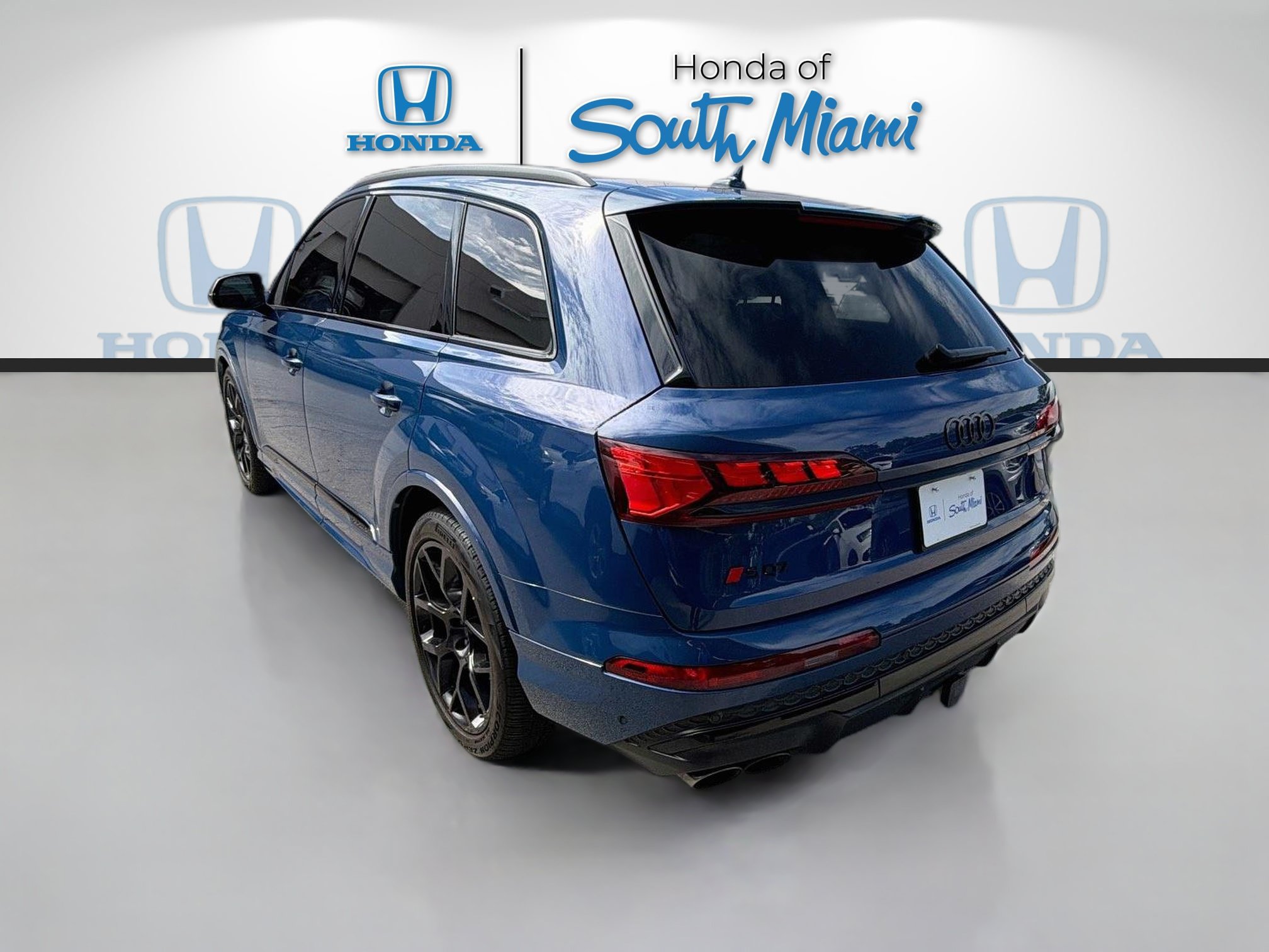 Used 2025 Audi SQ7 Prestige w/ Prestige Package AWD/4WD image 5