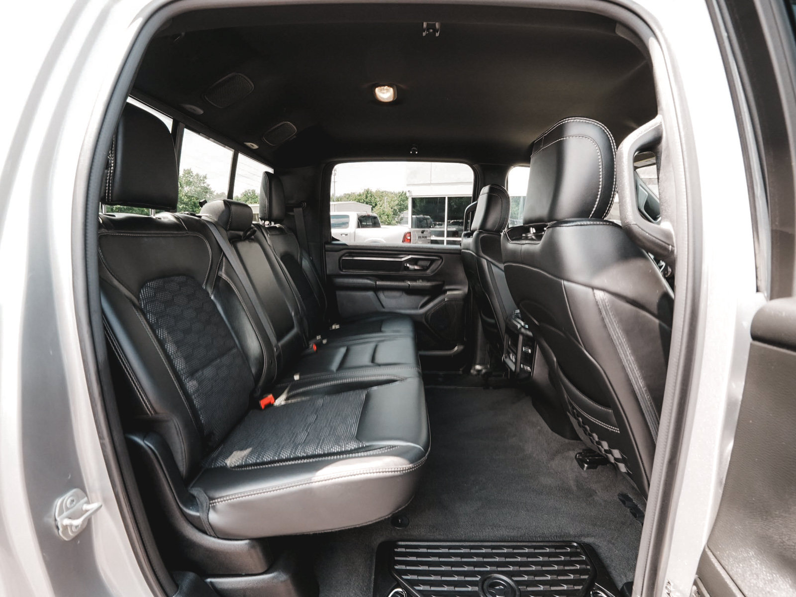 Used 2024 RAM 1500 Big Horn AWD/4WD image 35