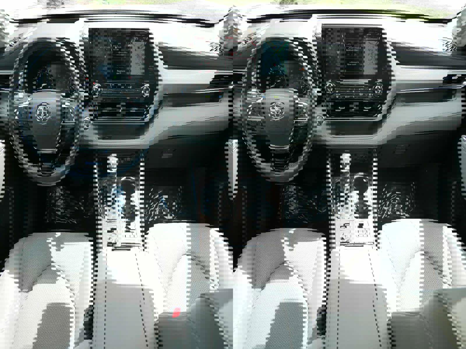 Used 2020 Toyota Highlander Platinum image 14