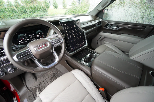 Used 2025 GMC Yukon Elevation AWD/4WD image 20