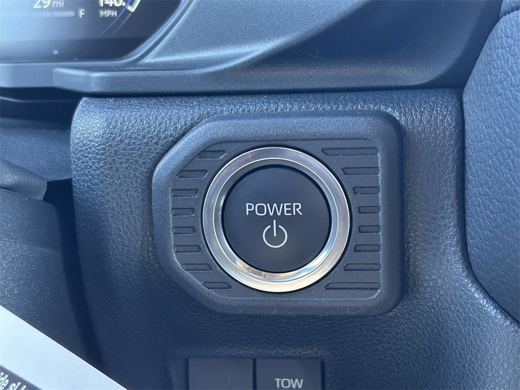 Used 2025 Toyota Land Cruiser image 34