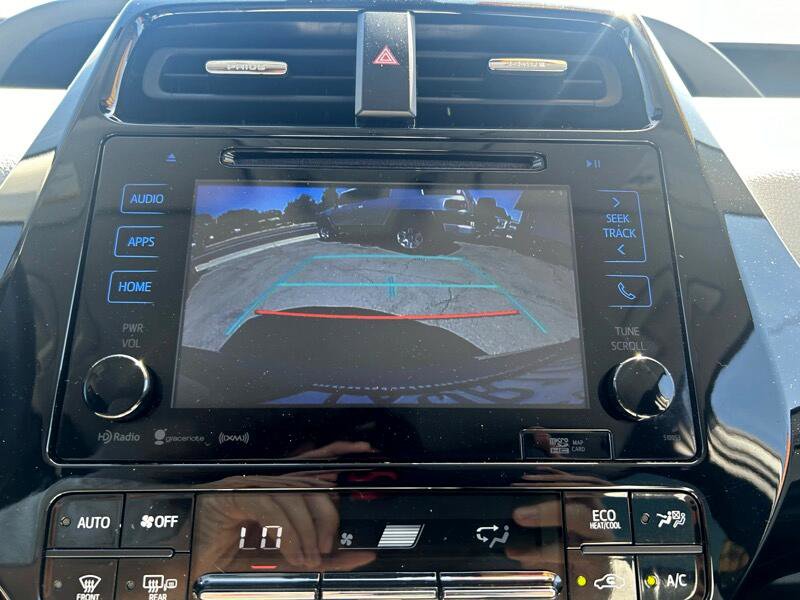 Used 2017 Toyota Prius Prime Premium image 16