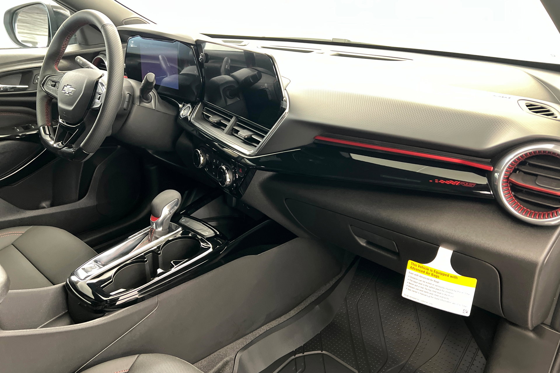 New 2026 Chevrolet Trax RS w/ Sunroof Package image 25