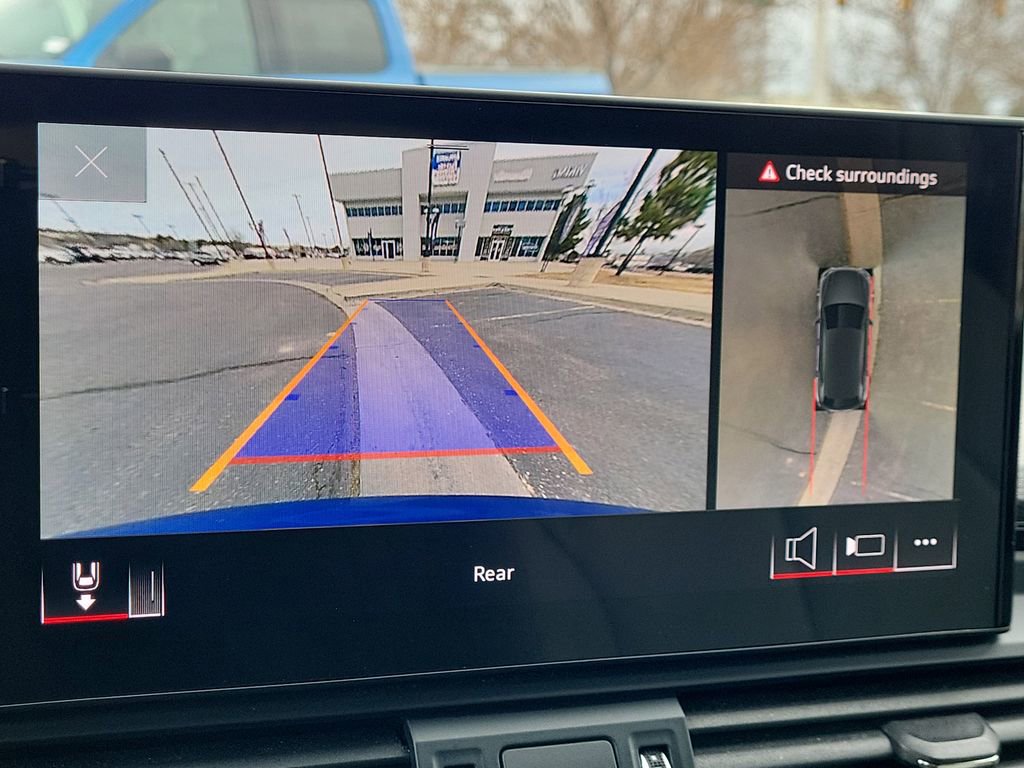 Used 2021 Audi Q5 e Premium Plus w/ Premium Plus Package image 26