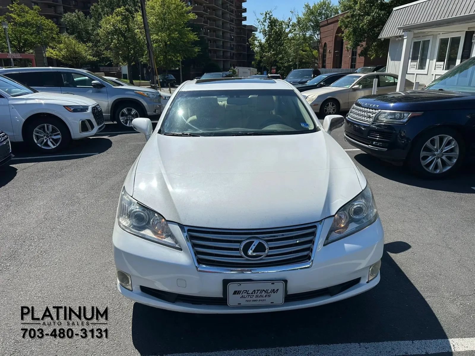 Used 2010 Lexus ES 350 w/ Preferred Accessory Package FWD image 4