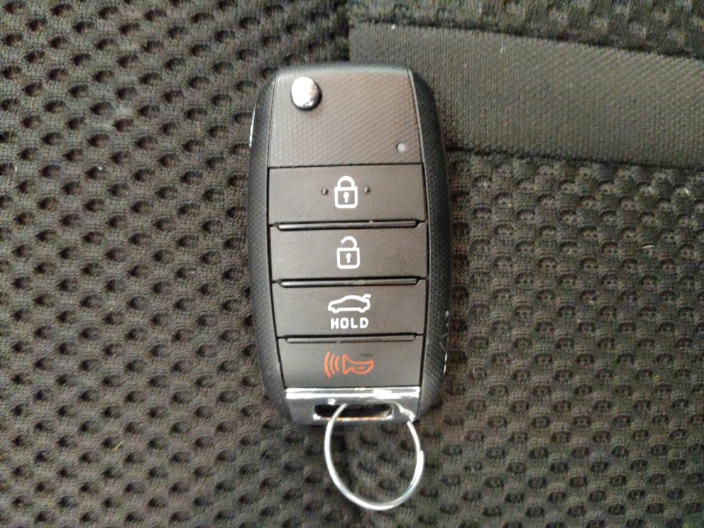 Used 2020 Kia Optima LX FWD image 32