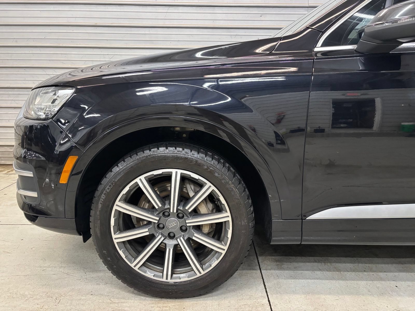 Used 2017 Audi Q7 3.0T Premium Plus AWD/4WD image 4