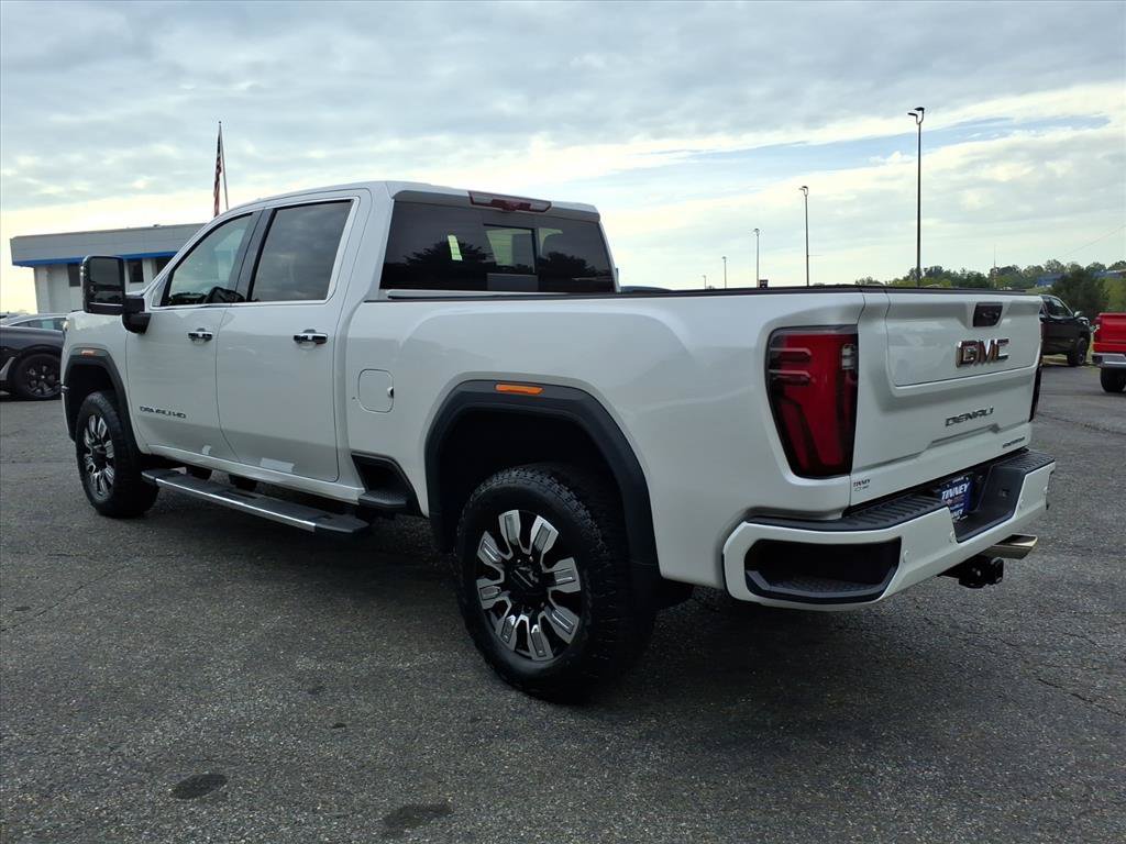 Used 2024 GMC Sierra 2500 Denali w/ Denali Reserve Package AWD/4WD image 5