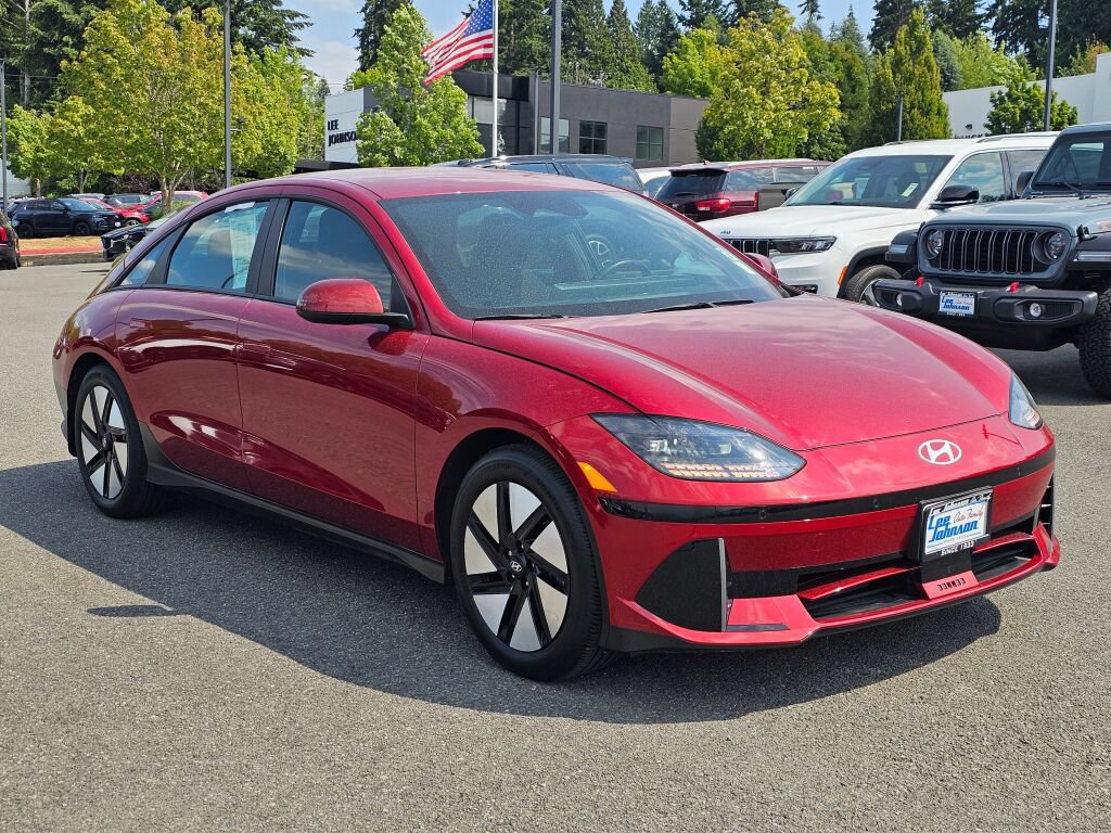 Used 2024 Hyundai Ioniq 6 SE AWD/4WD image 3