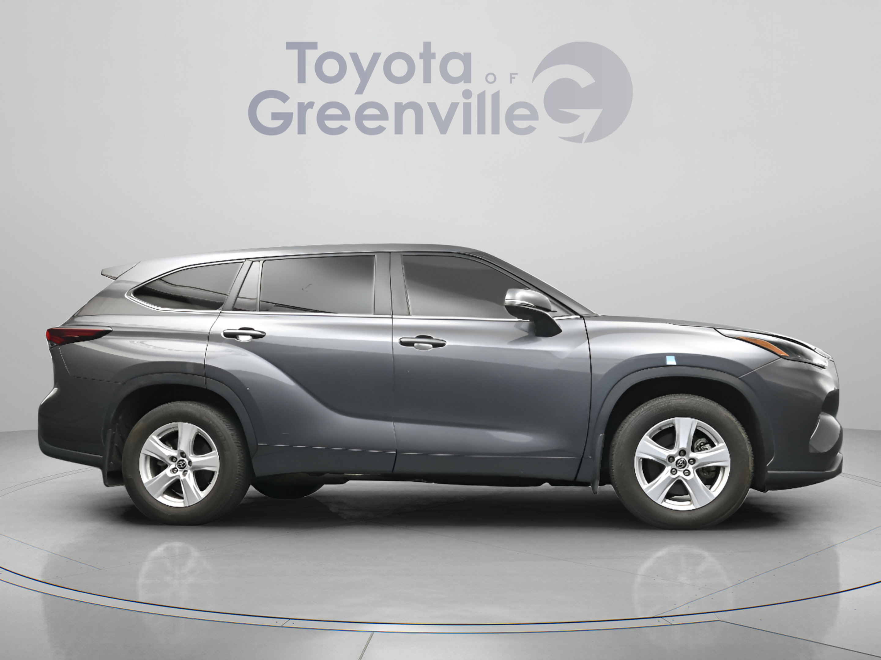 Certified 2024 Toyota Highlander LE AWD/4WD image 16