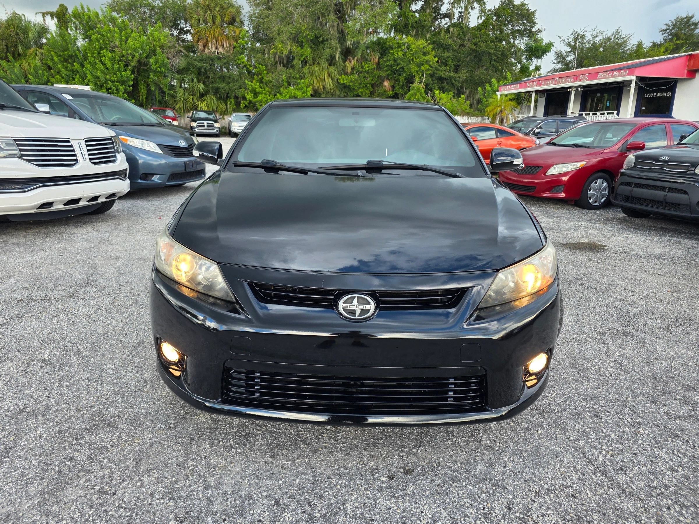 Used 2011 Scion tC FWD image 2