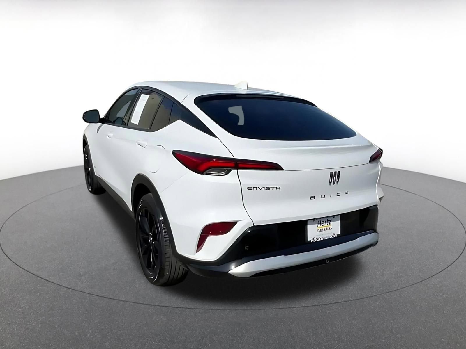 Used 2025 Buick Envista Sport Touring image 11