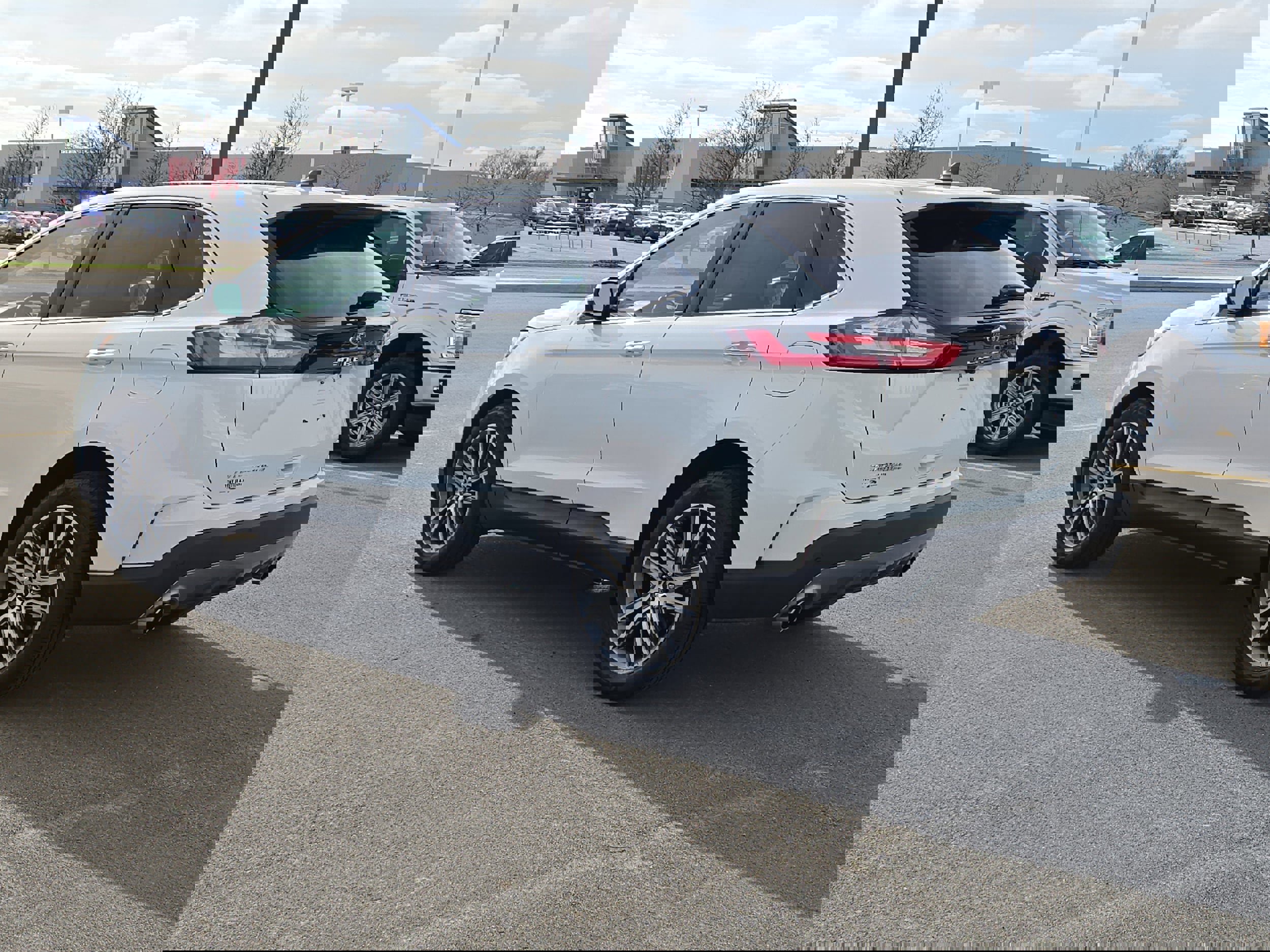 Certified 2023 Ford Edge Titanium AWD/4WD image 3