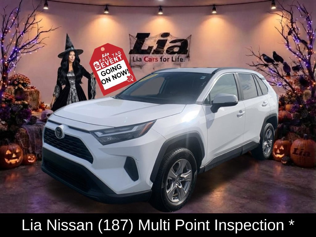 Used 2025 Toyota RAV4 XLE AWD/4WD image 8