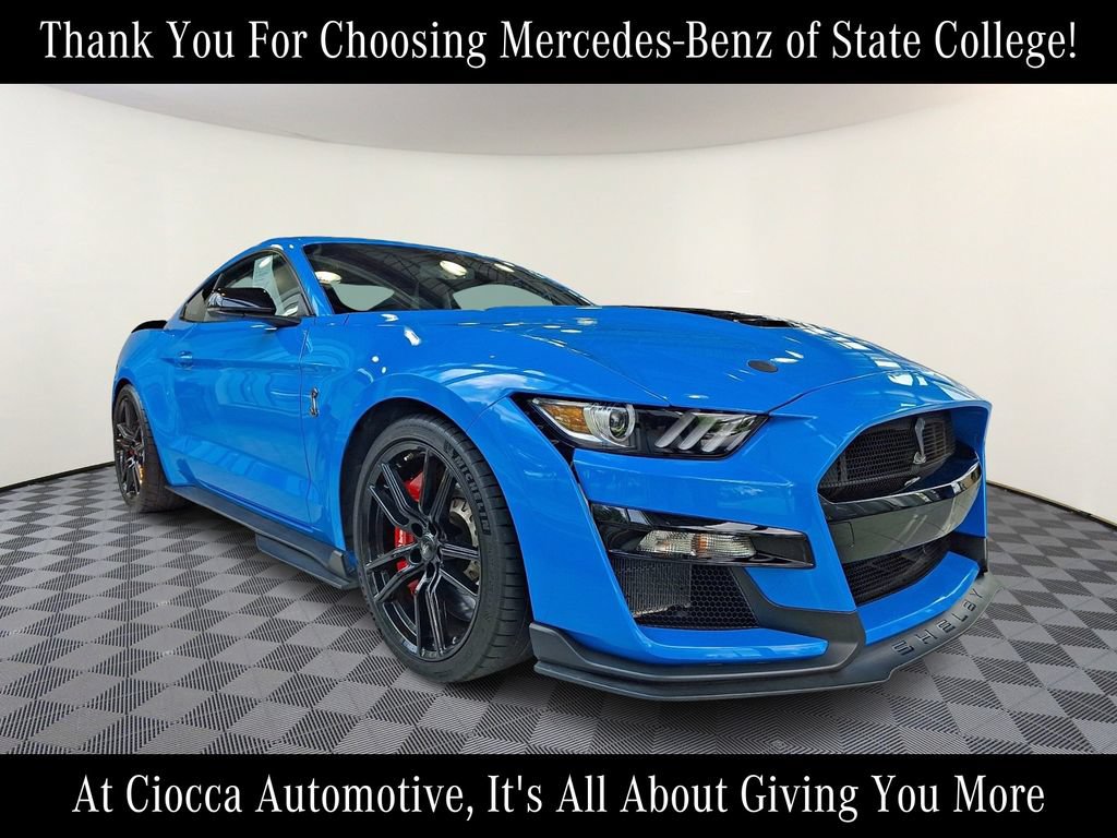 Used 2022 Ford Mustang Shelby GT500 w/ Technology Package RWD image 1