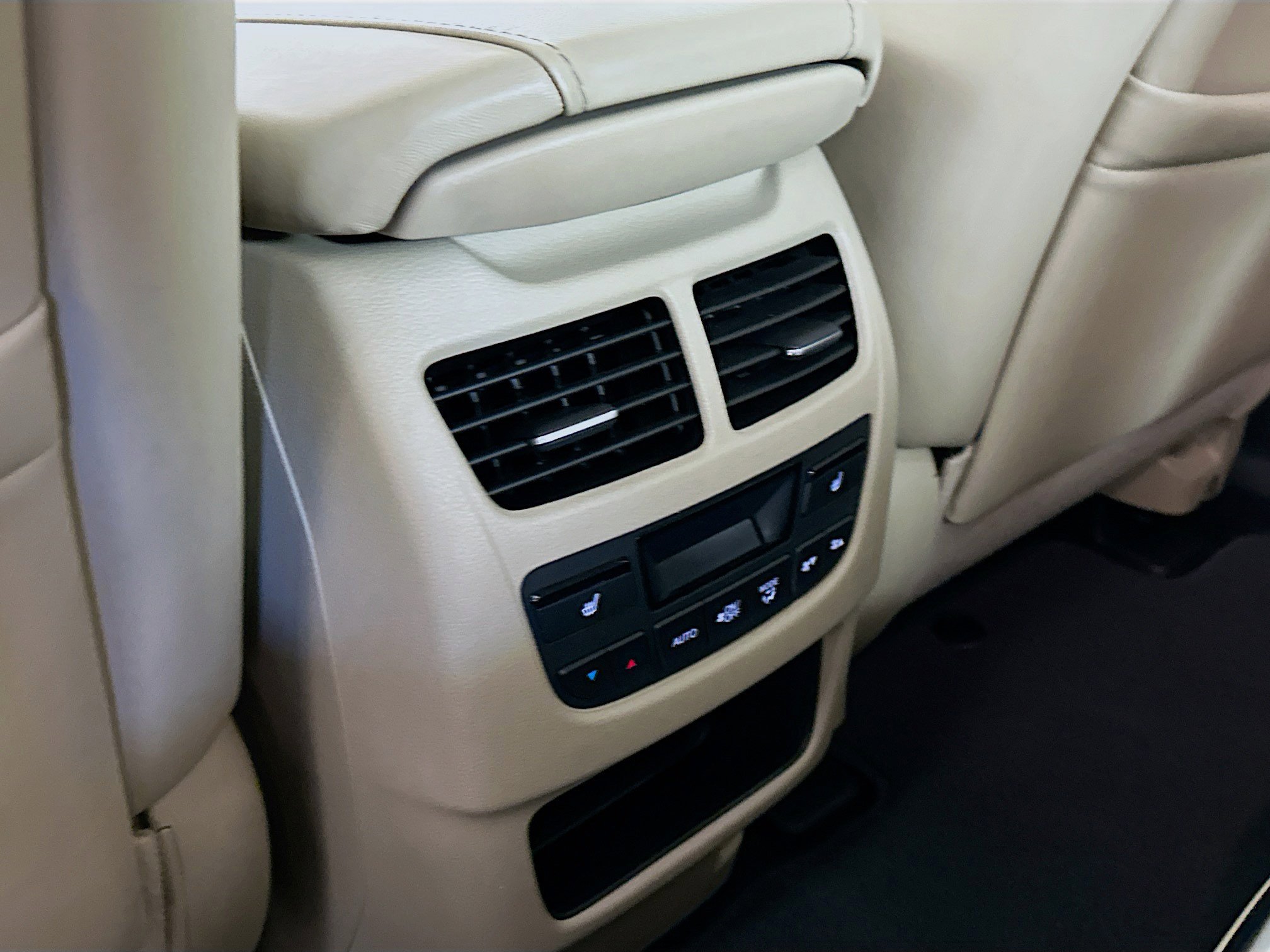 Used 2017 Acura MDX FWD w/ Advance Package image 28