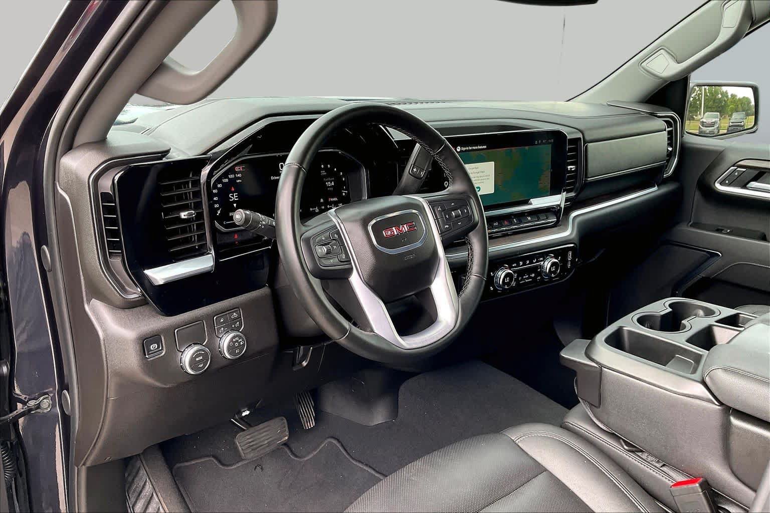 Used 2026 GMC Sierra 1500 SLT RWD image 18