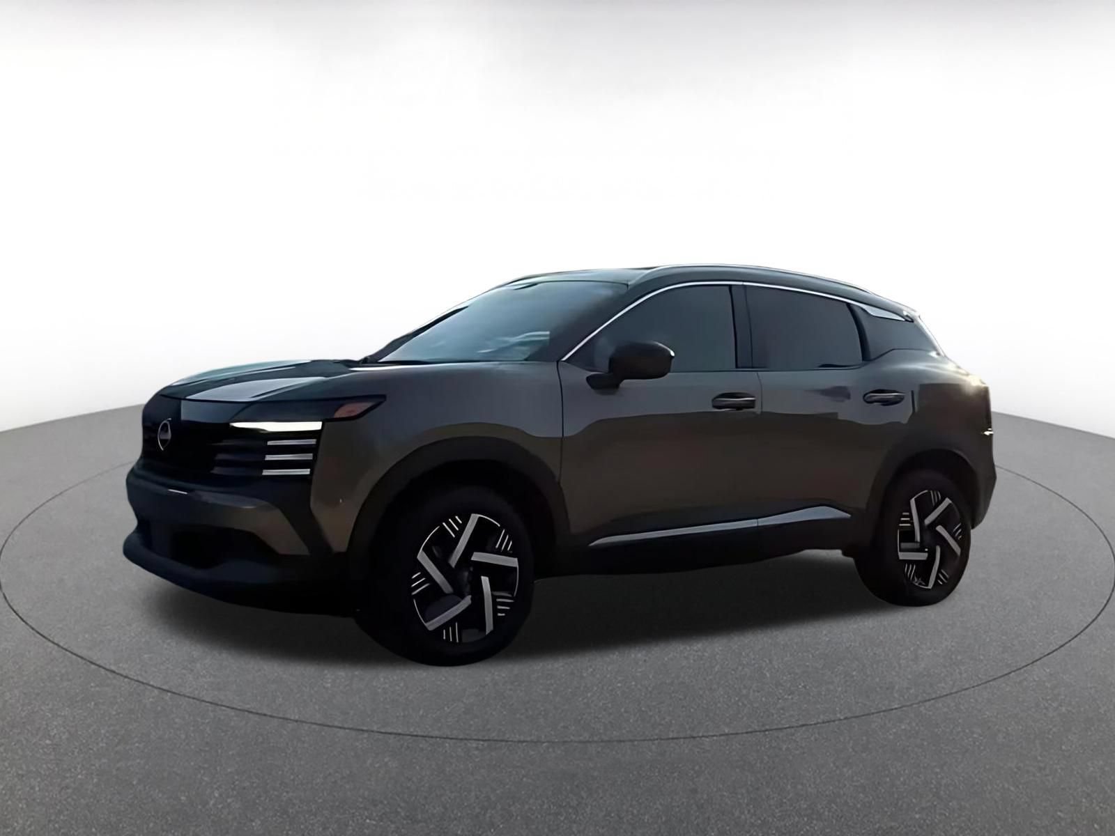 Used 2026 Nissan Kicks SV w/ Cold Weather Package FWD image 8