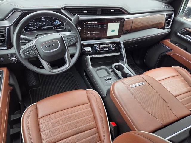 Used 2025 GMC Sierra 2500 Denali Ultimate image 11