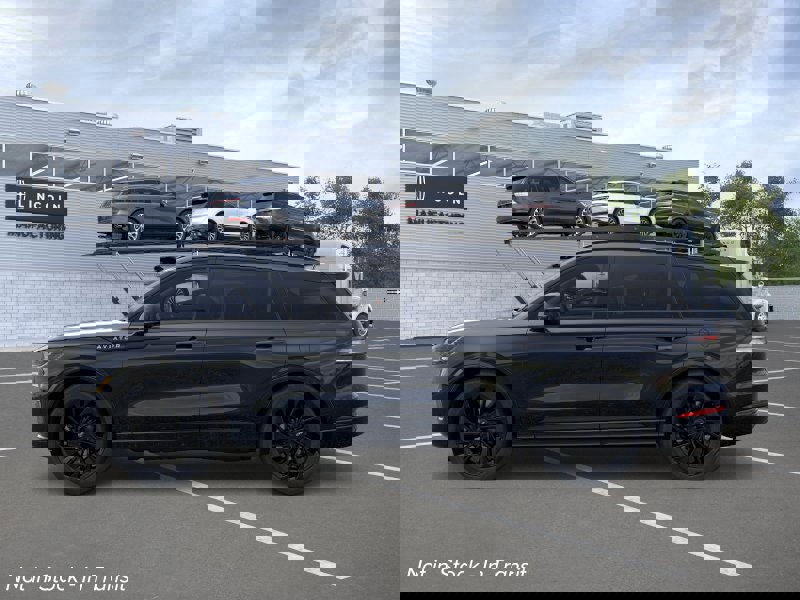 New 2026 Lincoln Aviator Reserve image 3