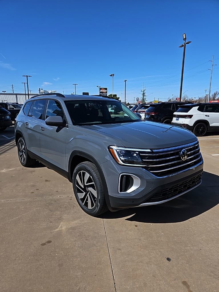New 2026 Volkswagen Atlas SE image 3