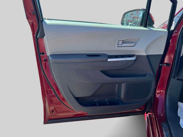 Certified 2024 Toyota Sienna LE w/ LE Plus Package image 19