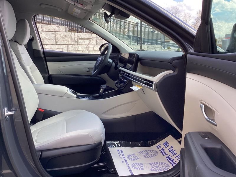 New 2026 Hyundai Tucson SEL image 17