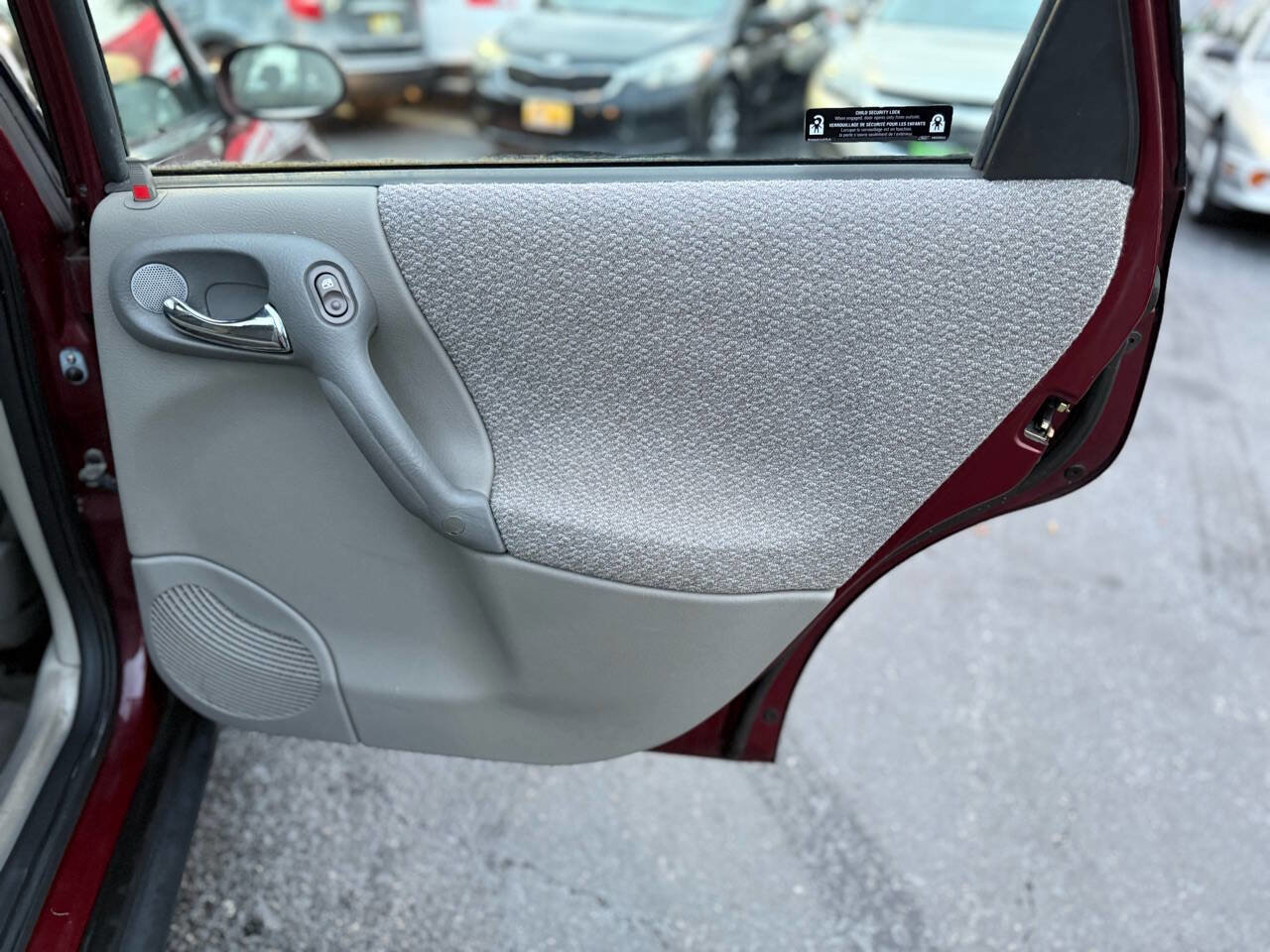 Used 2002 Saturn L-Series L100 w/ Special Edition Pkg image 22