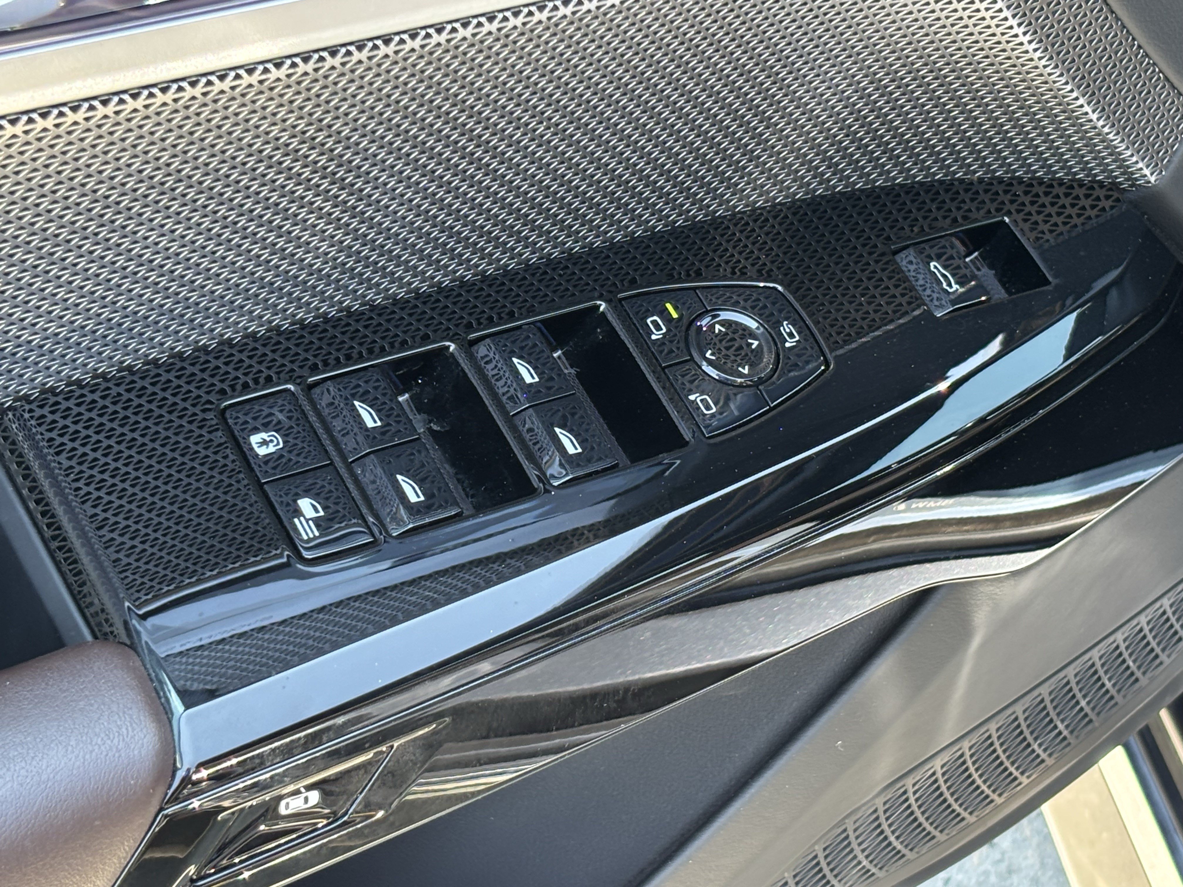 Certified 2023 BMW i7 xDrive60 AWD/4WD image 15