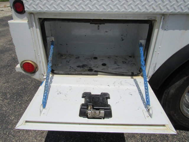 Used 2019 Ford F550 2WD Regular Cab Super Duty image 18