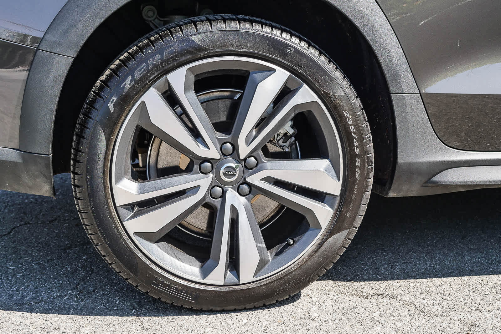 Used 2025 Volvo V60 B5 Cross Country Plus AWD/4WD image 8