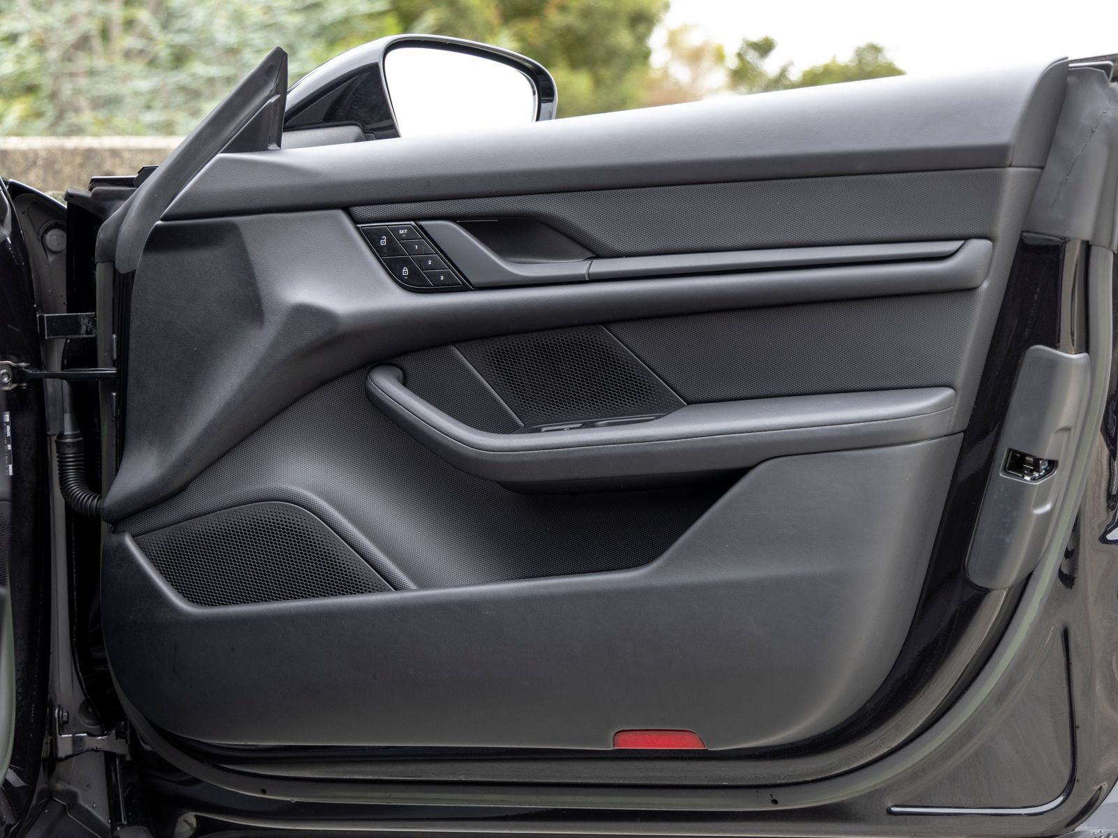 Certified 2023 Porsche Taycan w/ Premium Package RWD image 49
