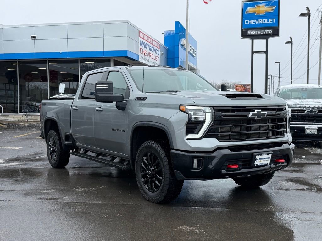 Used 2025 Chevrolet Silverado 2500 LT w/ Trail Boss Package image 2