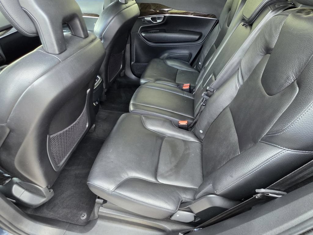 Used 2018 Volvo XC90 T6 Momentum w/ Convenience Package AWD/4WD image 9
