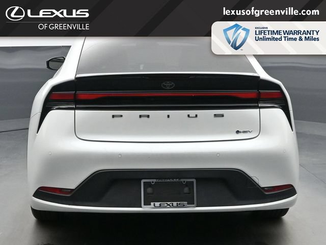 Used 2023 Toyota Prius LE FWD image 7