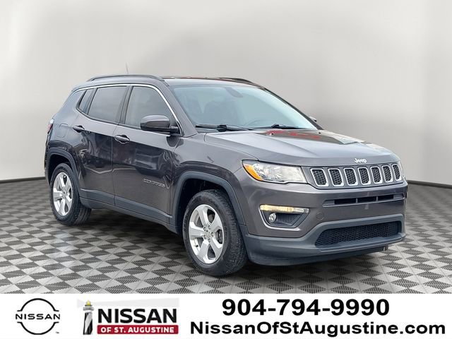 Used 2019 Jeep Compass Latitude image 1