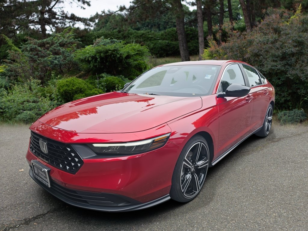 Certified 2025 Honda Accord Sport image 3