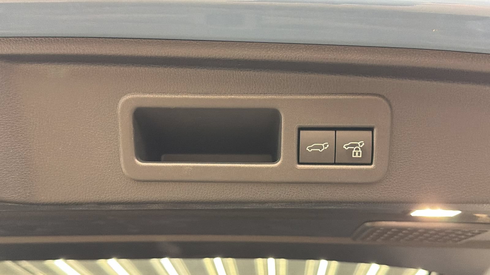 Used 2026 Toyota 4Runner Limited AWD/4WD image 21