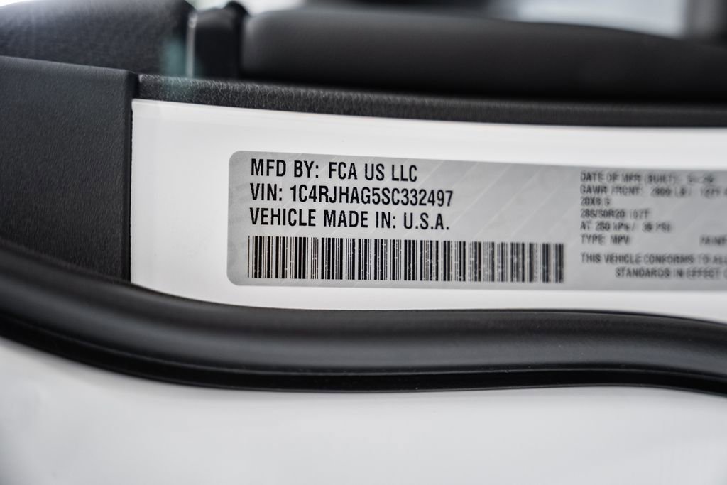 New 2025 Jeep Grand Cherokee Altitude image 36