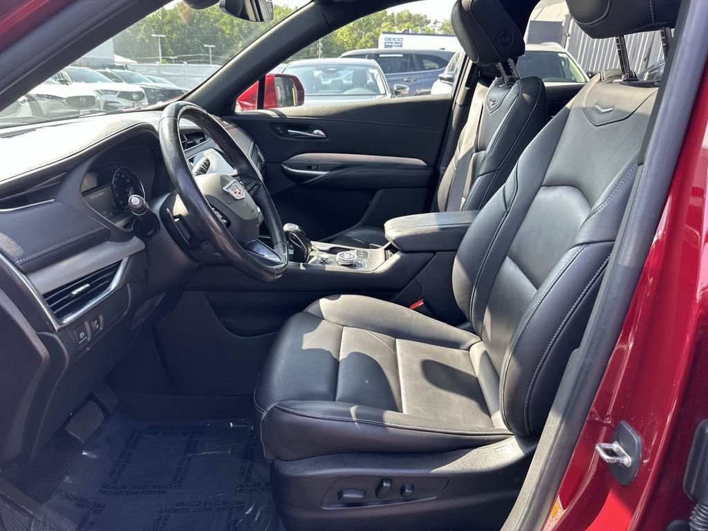 Used 2019 Cadillac XT4 Premium Luxury w/ Cold Weather Package AWD/4WD image 25