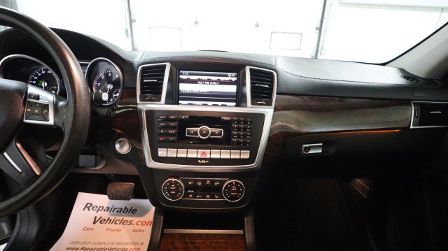 Used 2016 Mercedes-Benz GL 550 4MATIC image 17
