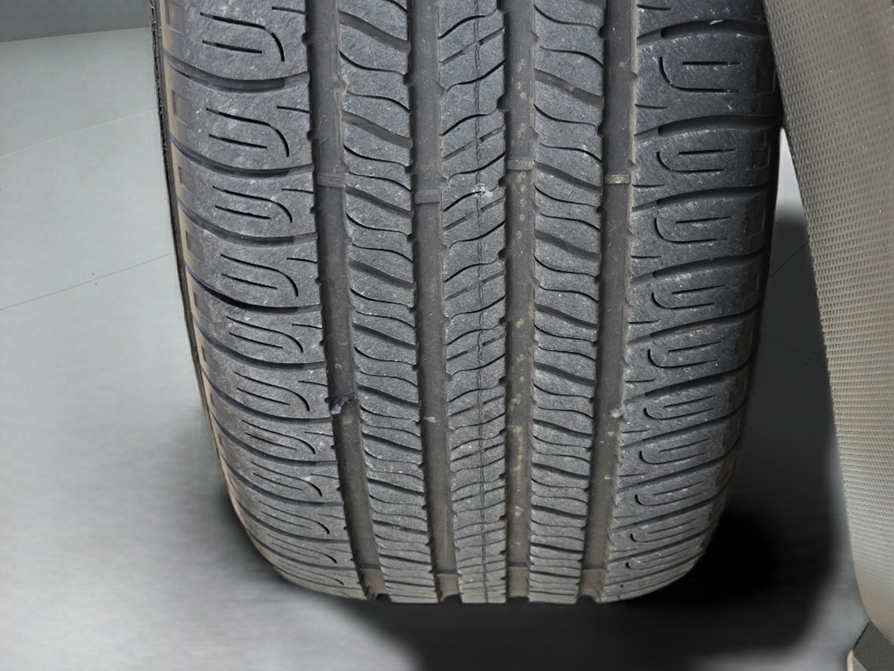 Used 2023 Subaru Ascent Touring image 39